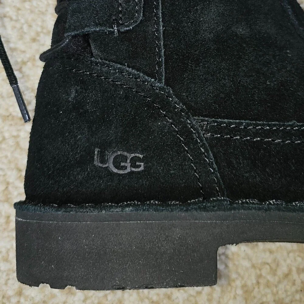 NWOT UGG BLACK SUEDE BOOTS with LACE UP BACK TIES  & COZY PLUSH LINING SIZE 6 - Picture 7 of 12